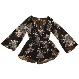 Audrey 3+1 Babydoll Balloon Sleeve Floral Tie Romper in Black, Womens size Large